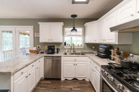 225 Sherman Road Charlotte TN 37036