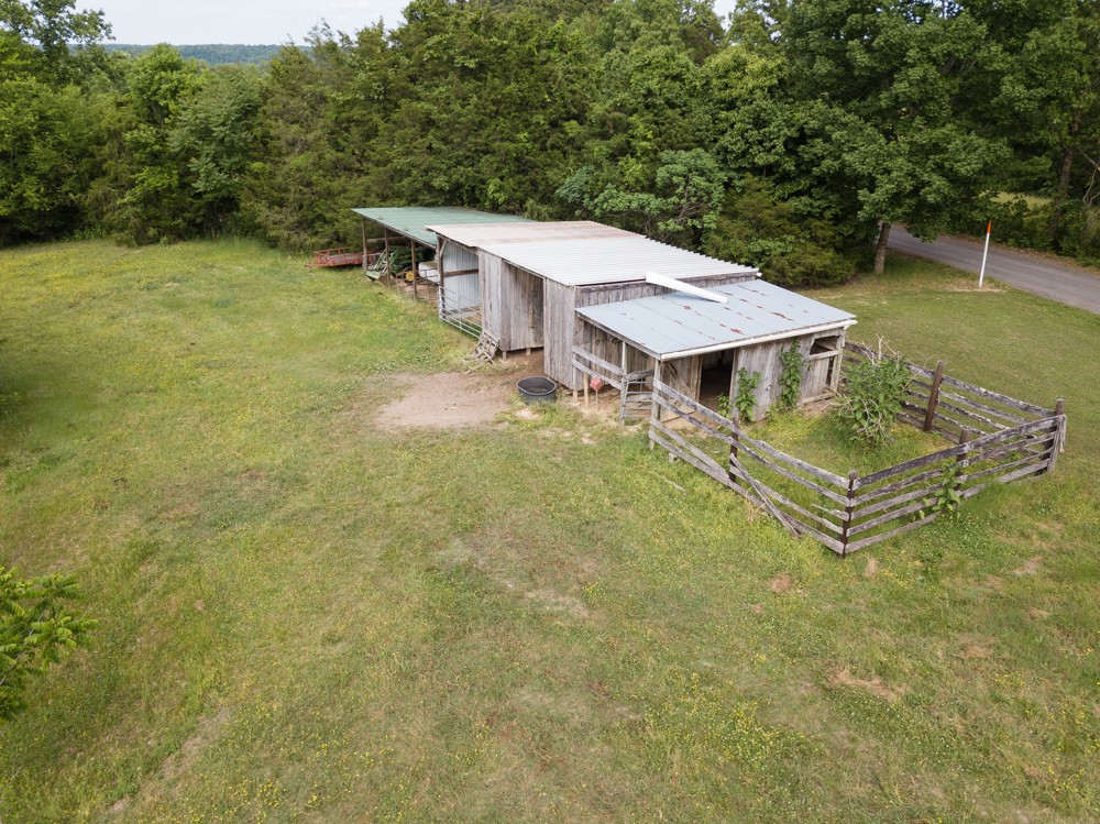 225 Sherman Road Charlotte TN 37036
