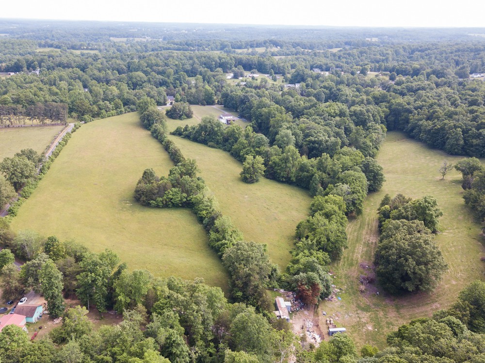 225 Sherman Road Charlotte TN 37036