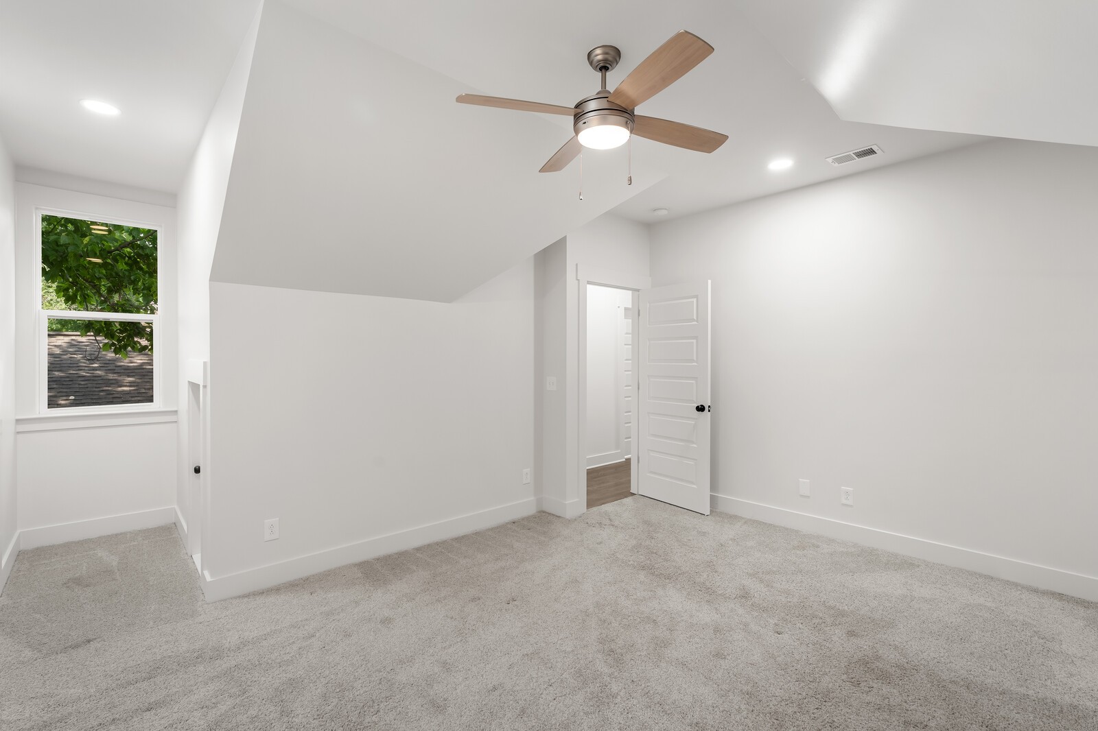 1526 Hayden Drive Nashville TN 37206