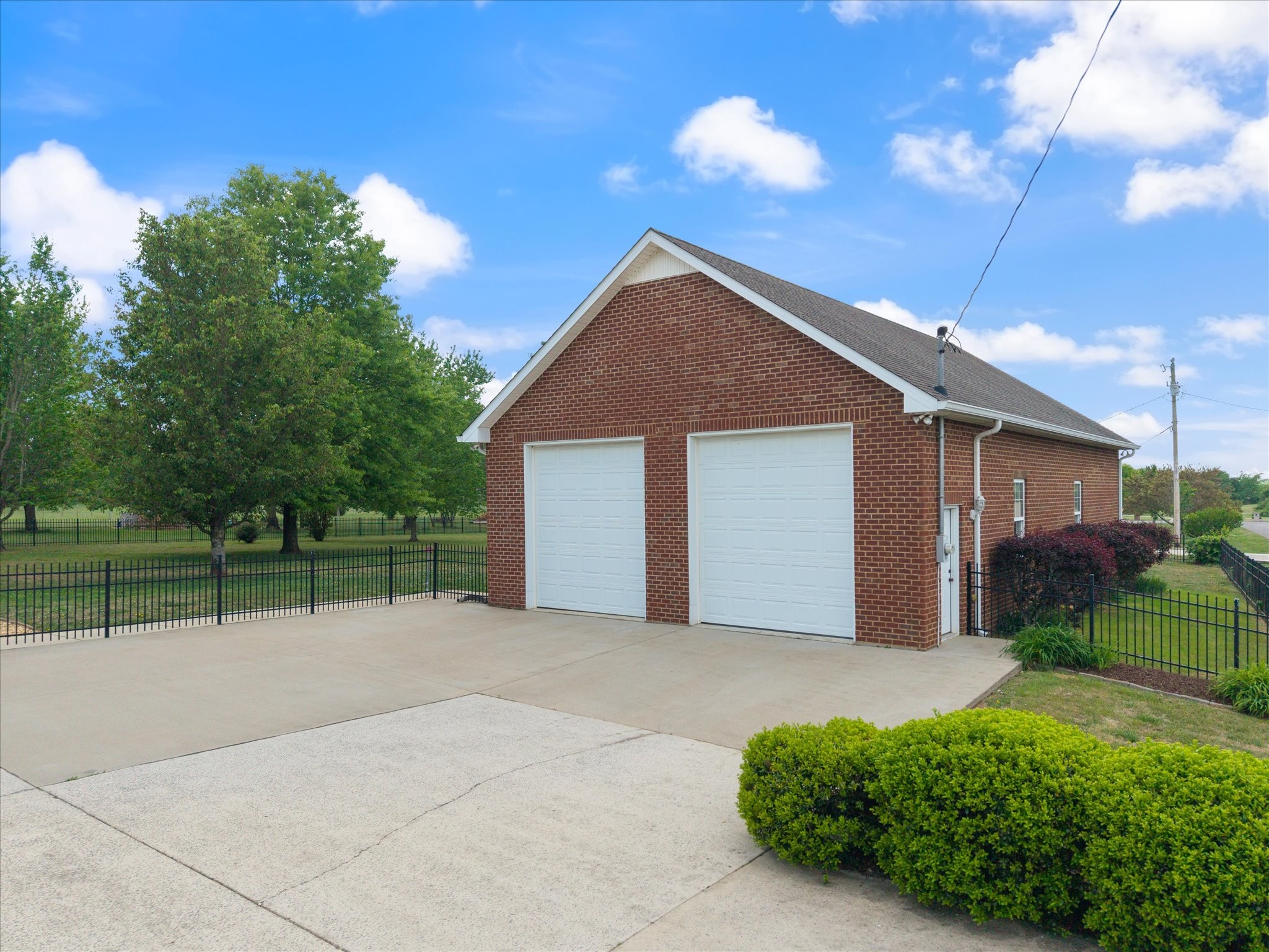 637 Coopertown Road Unionville TN 37180