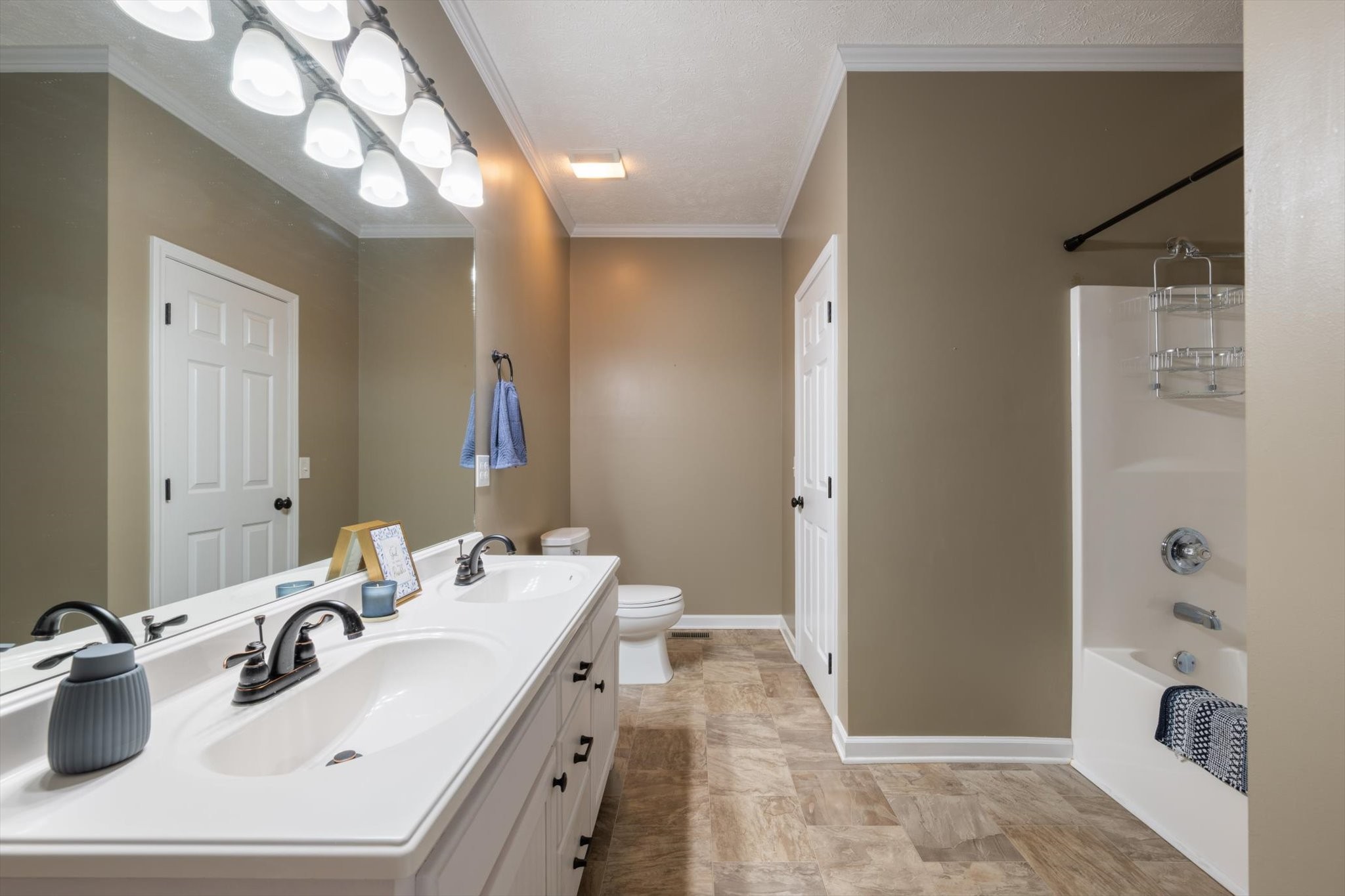 637 Coopertown Road Unionville TN 37180