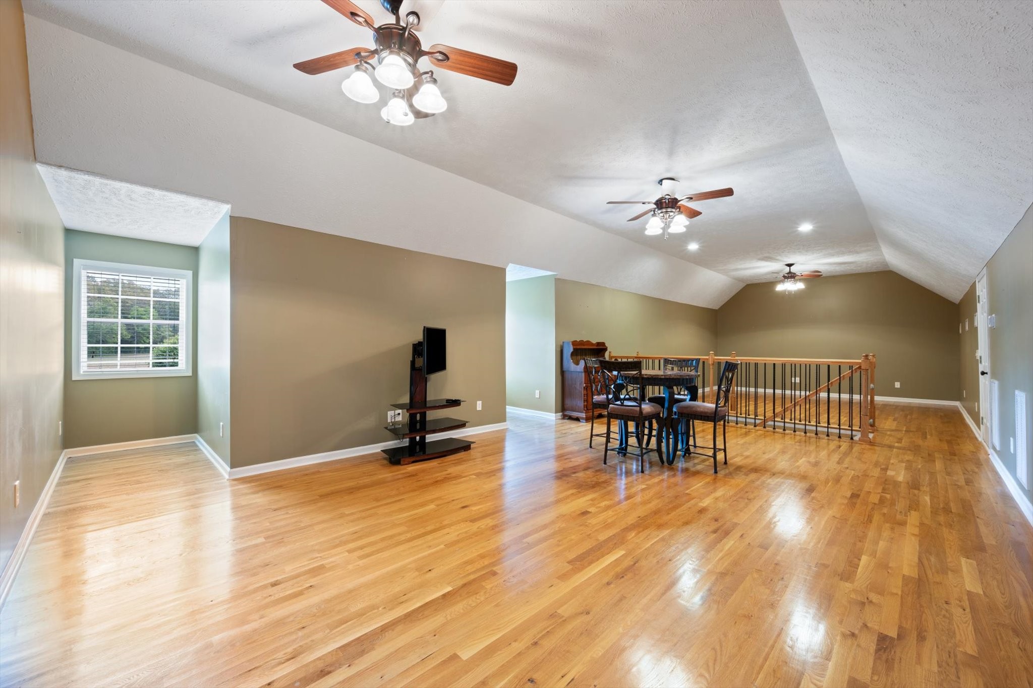 637 Coopertown Road Unionville TN 37180