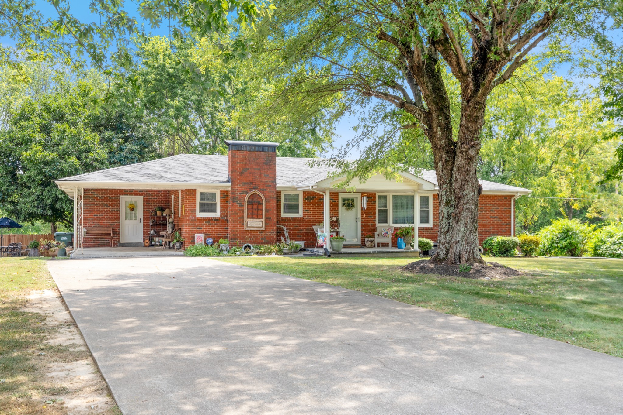 2015 Highway 70, W Dickson TN 37055