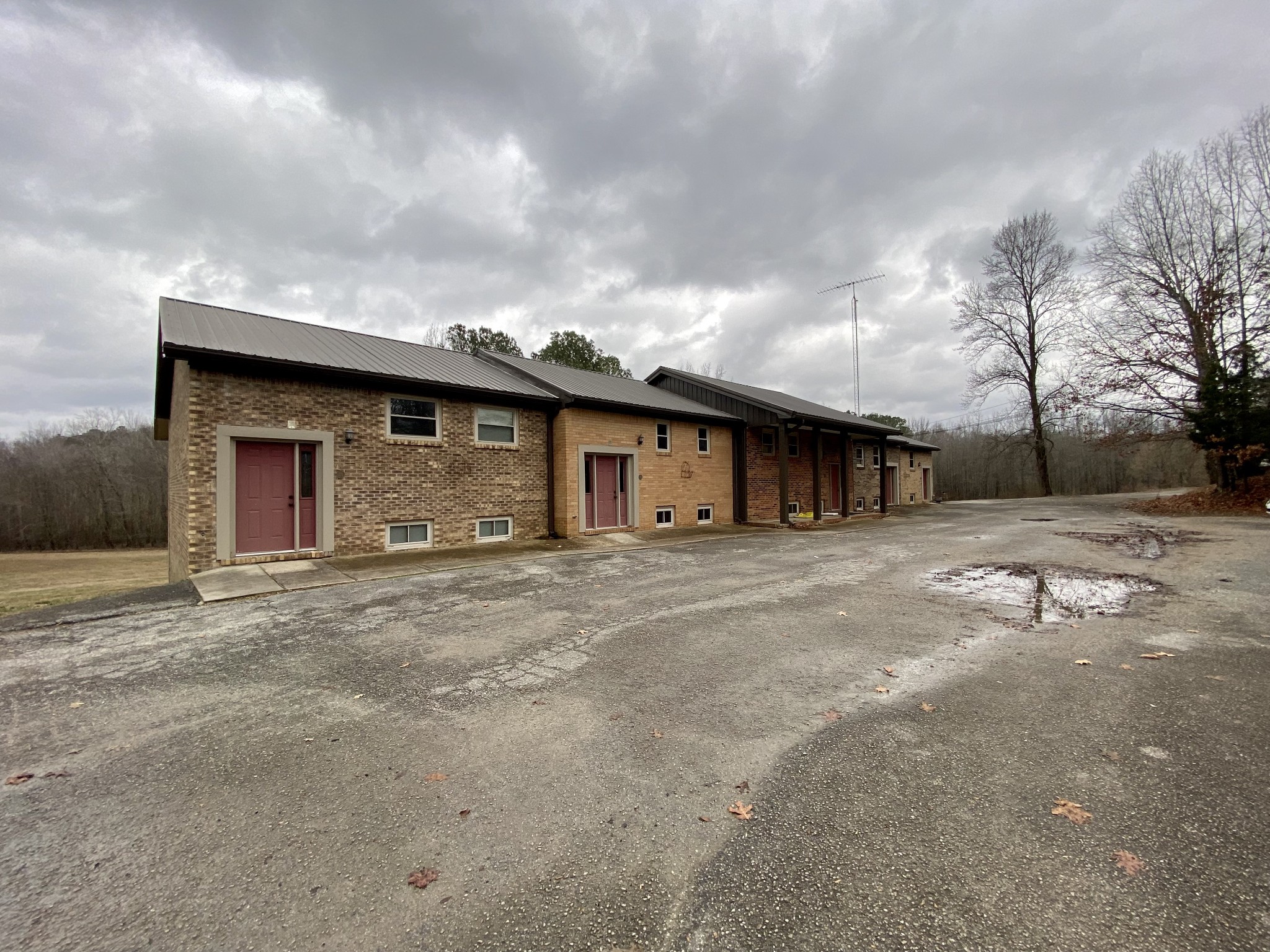371 Pineview Drive Springville TN 38256