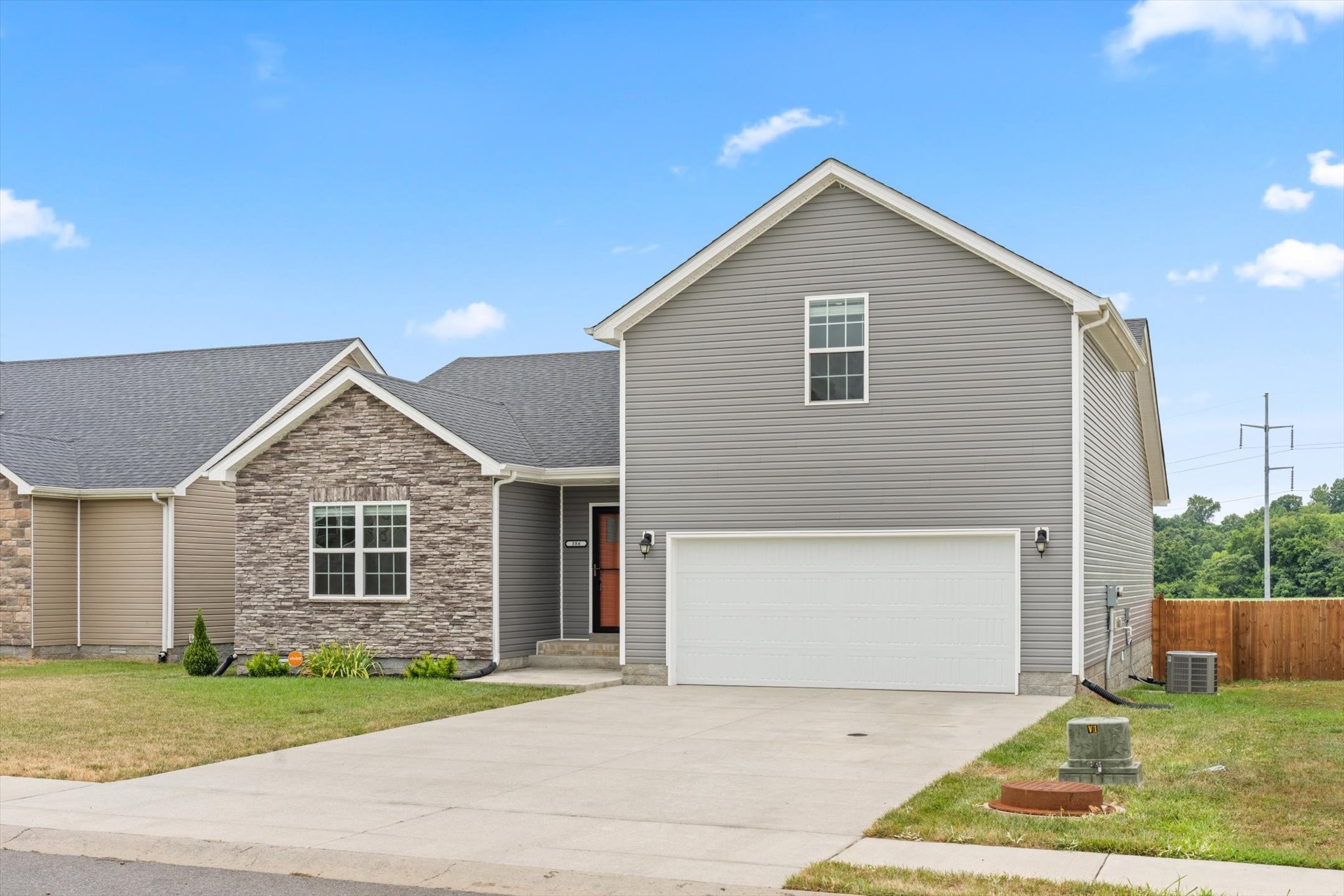 386 Pinkston Court Clarksville TN 37040