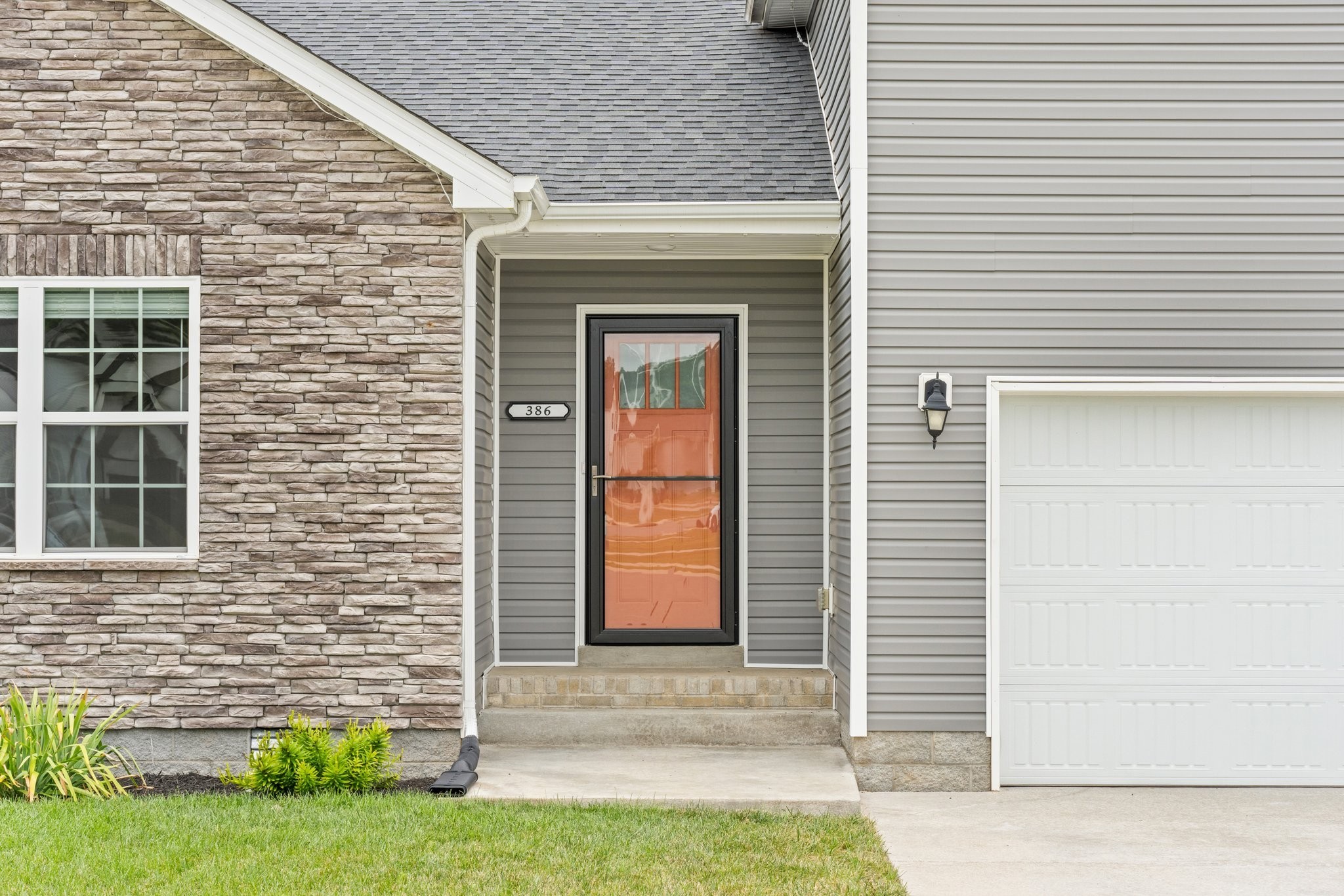 386 Pinkston Court Clarksville TN 37040