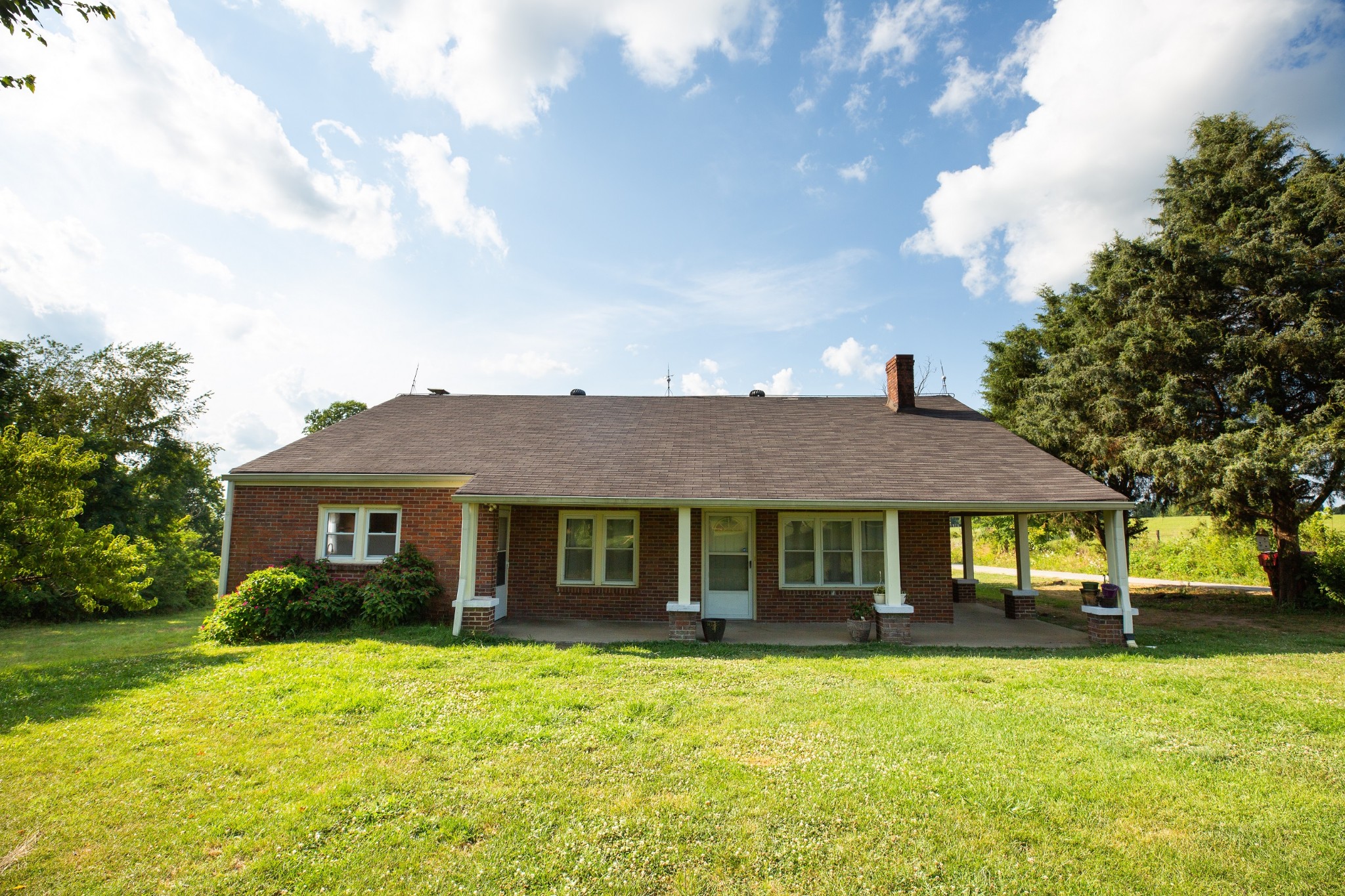5045 Flippin Road Lafayette TN 37083