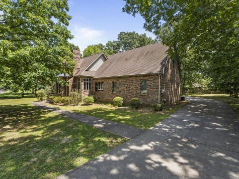 104 Southampton Drive Tullahoma TN 37388