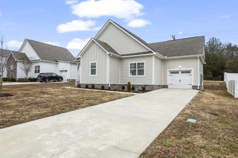 1007 Sycamore Ridge E Burns TN 37029