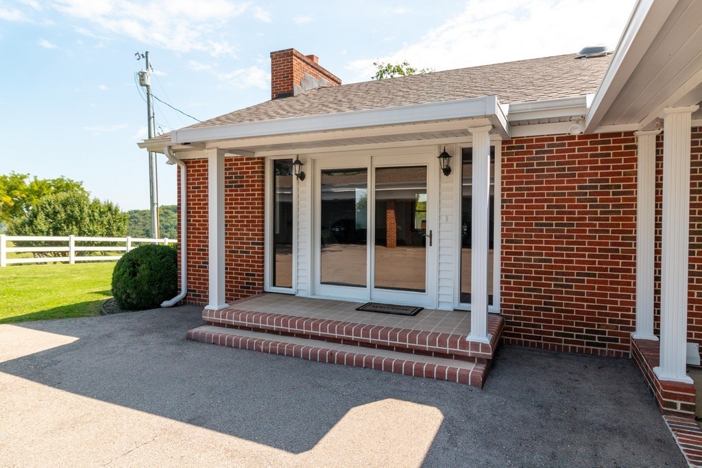 1731 Nashville Highway Columbia TN 38401