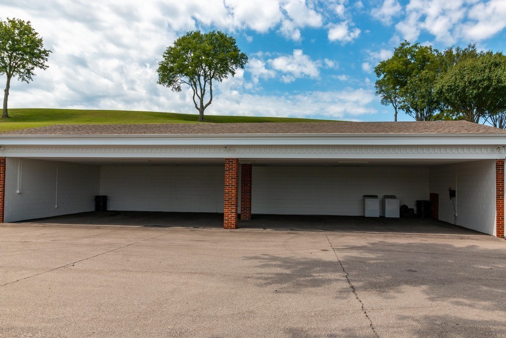 1731 Nashville Highway Columbia TN 38401