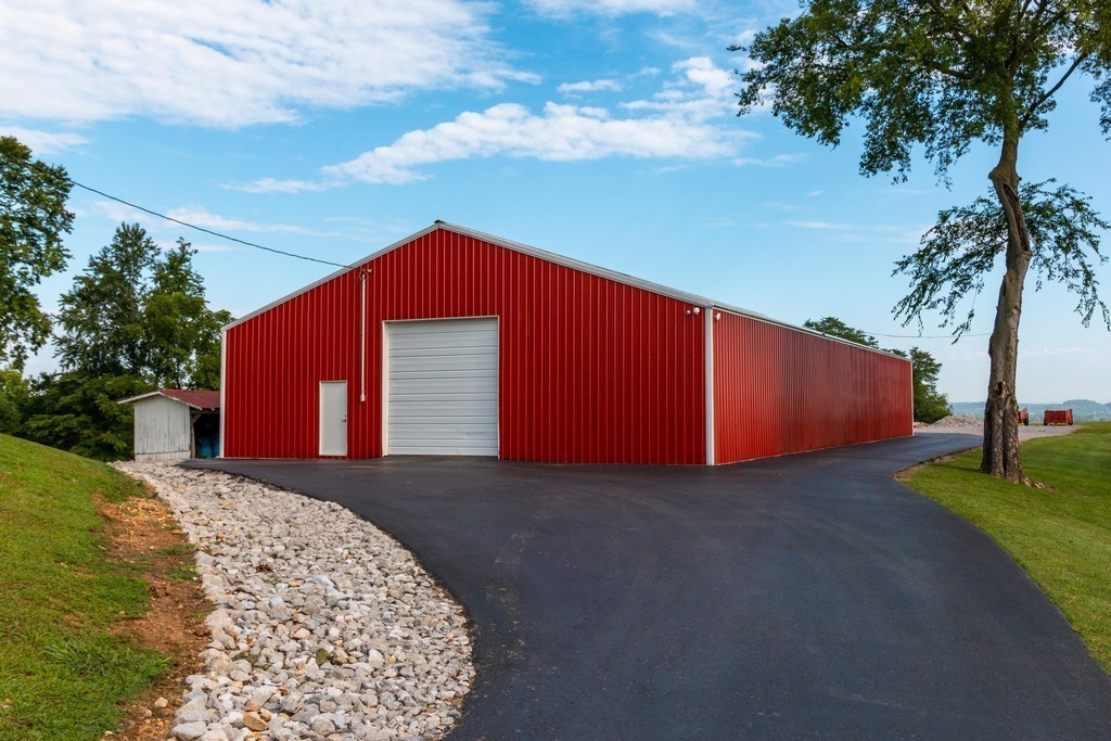 1731 Nashville Highway Columbia TN 38401