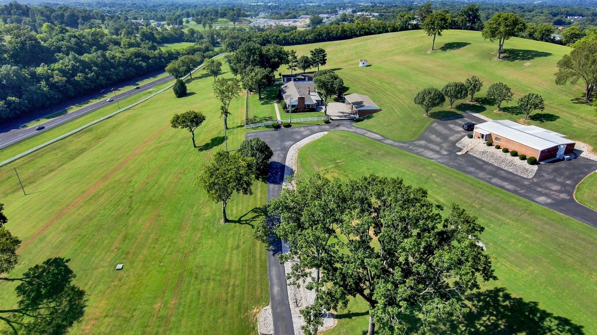 1731 Nashville Highway Columbia TN 38401