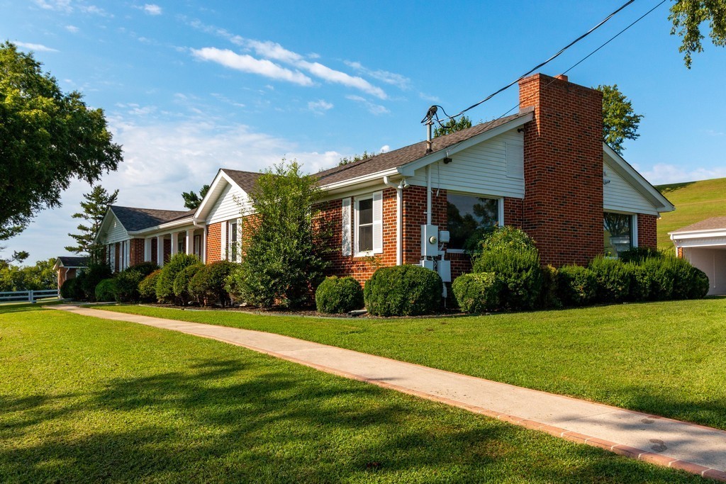 1731 Nashville Highway Columbia TN 38401