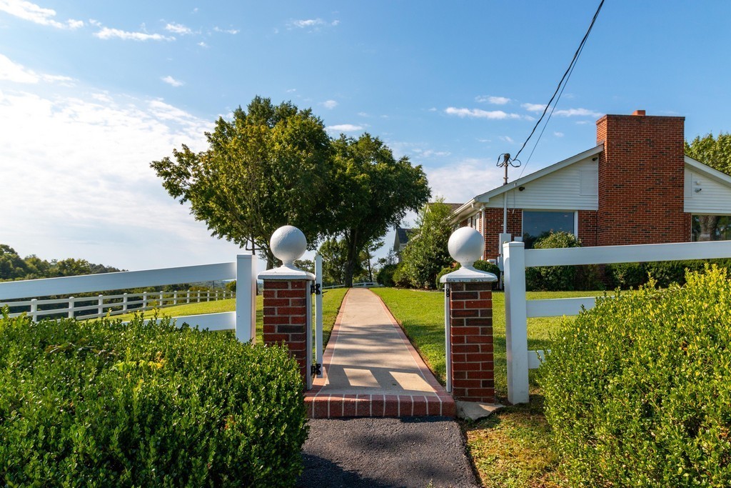 1731 Nashville Highway Columbia TN 38401