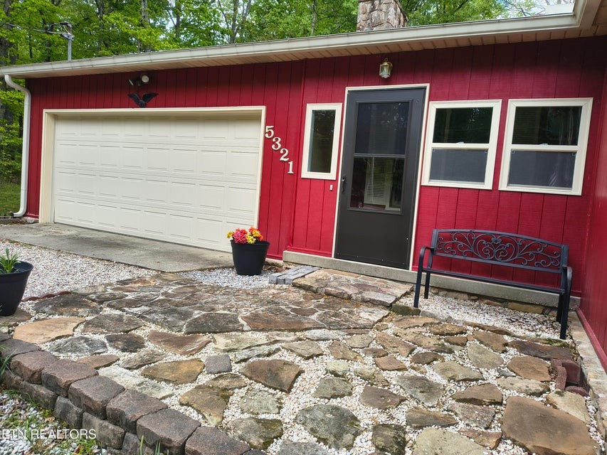 5321 Pawnee Road Crossville TN 38572