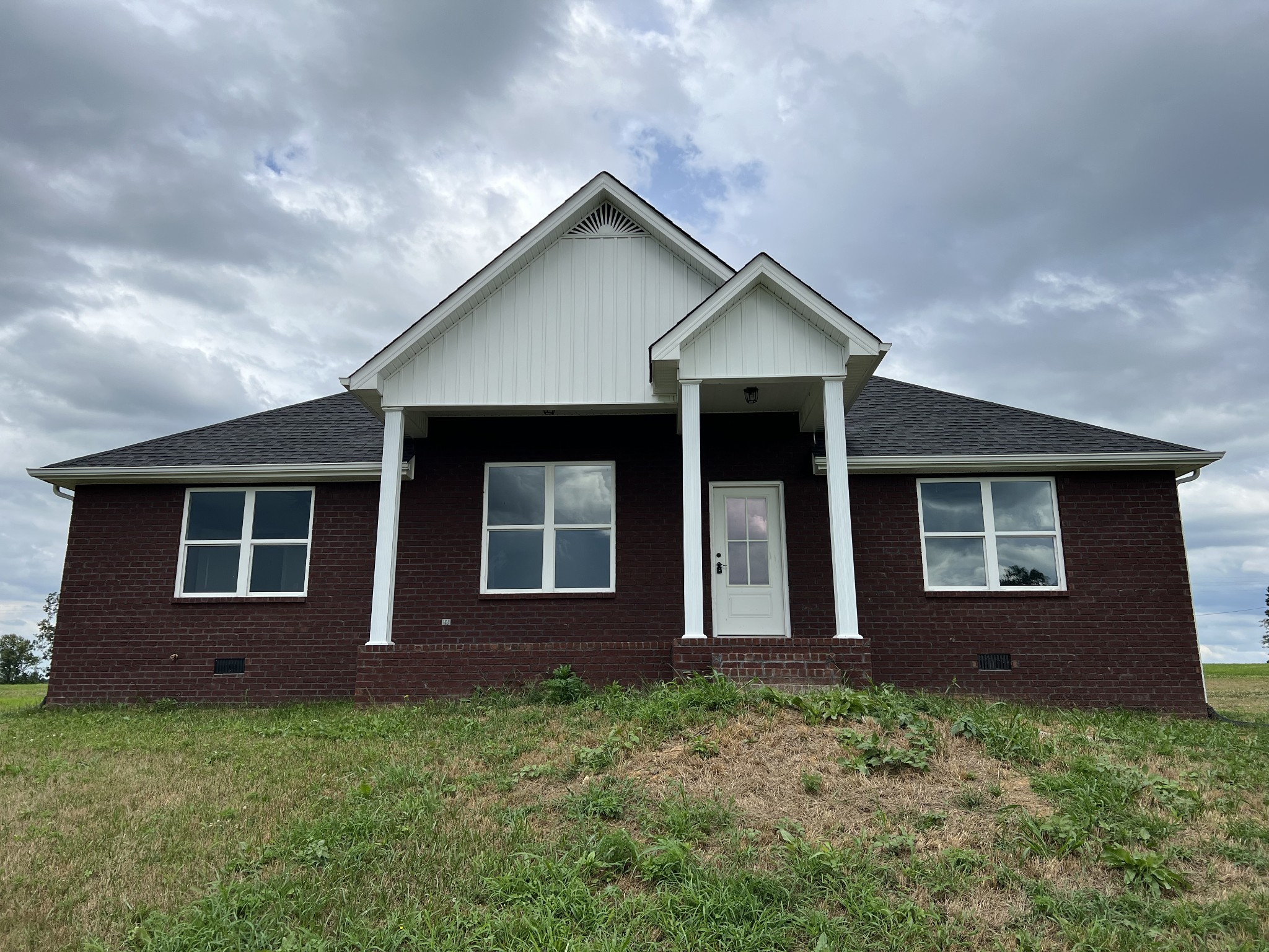 248 David Lane Lafayette TN 37083