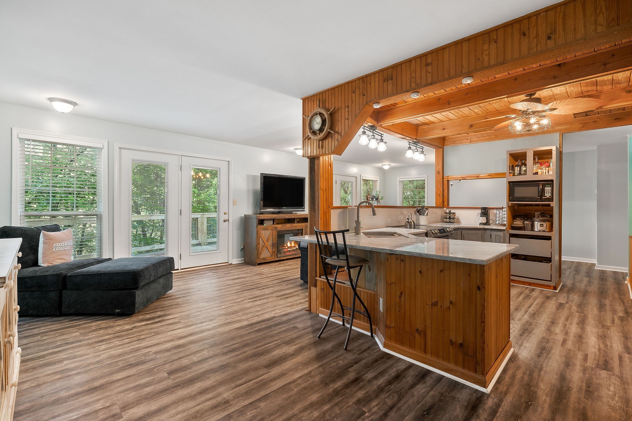 1385 Lakeside Drive Smithville TN 37166
