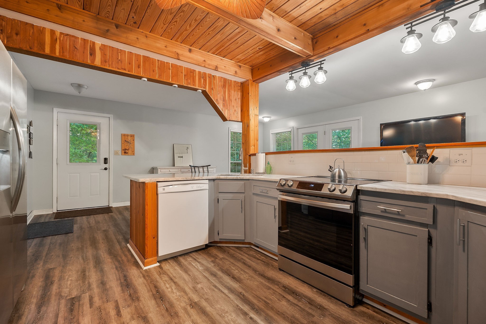1385 Lakeside Drive Smithville TN 37166