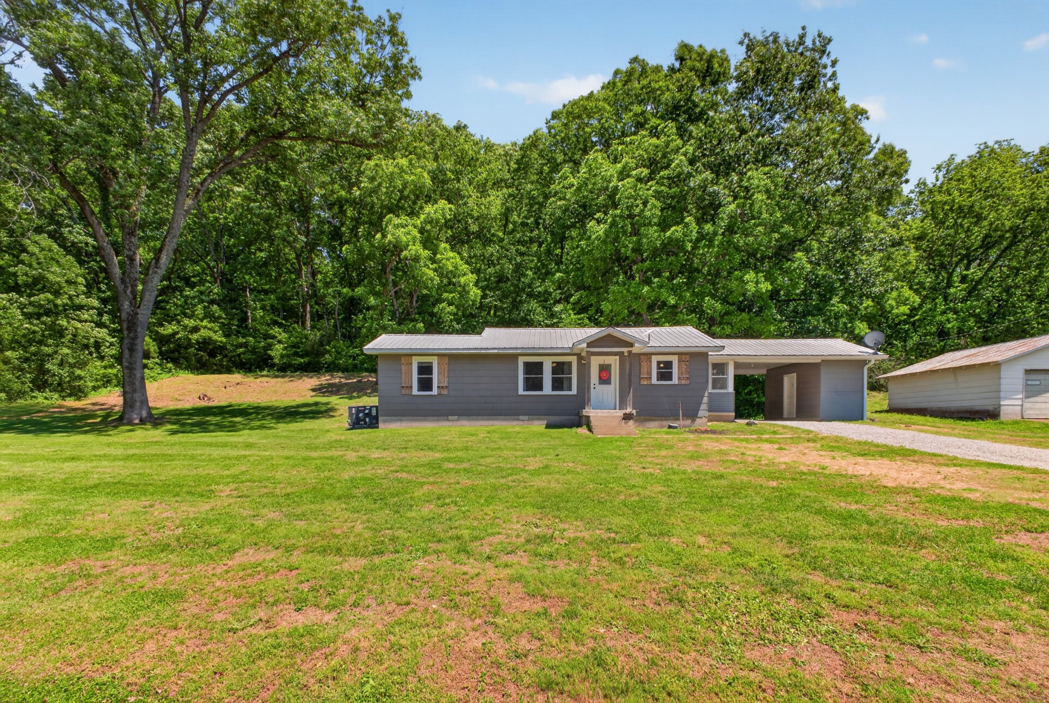 4854 Dry Fork Road Hampshire TN 38461