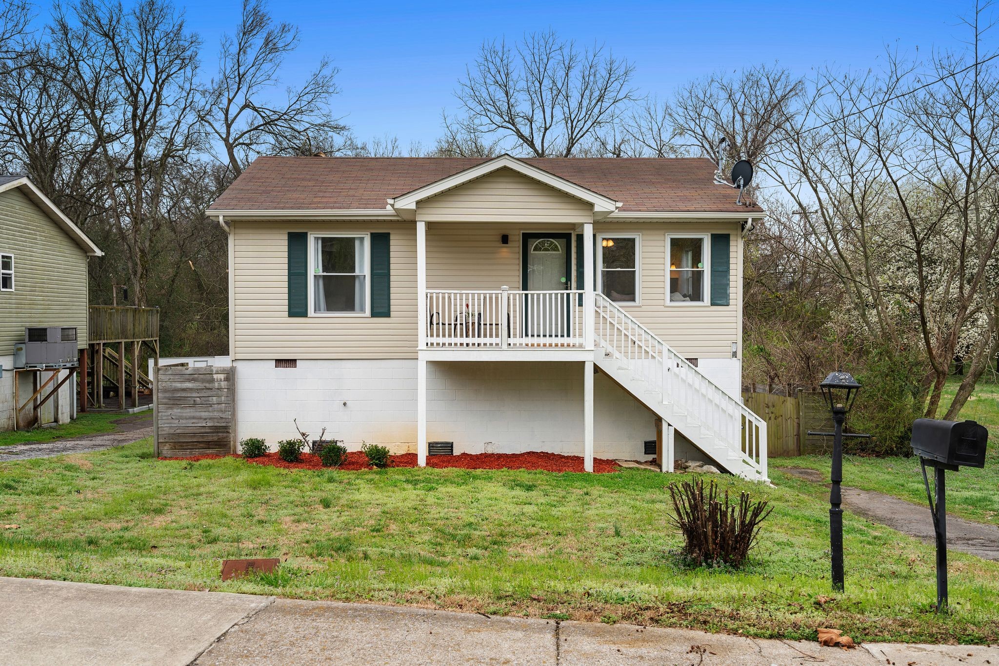 1027 College Avenue Nashville TN 37209