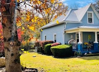 34 Lancaster Circle Lancaster TN 38569