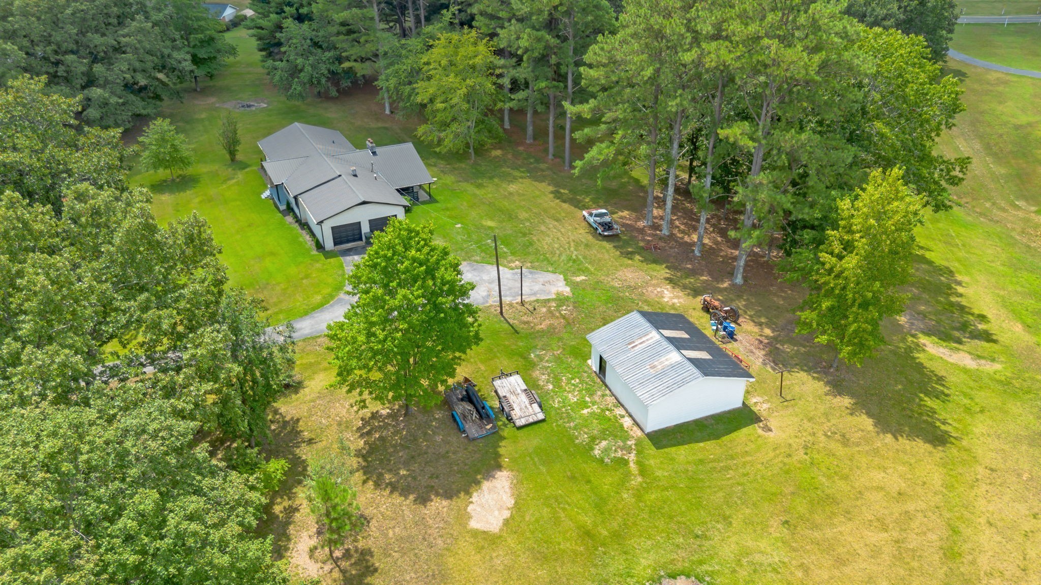 2809 Country Club Drive Centerville TN 37033