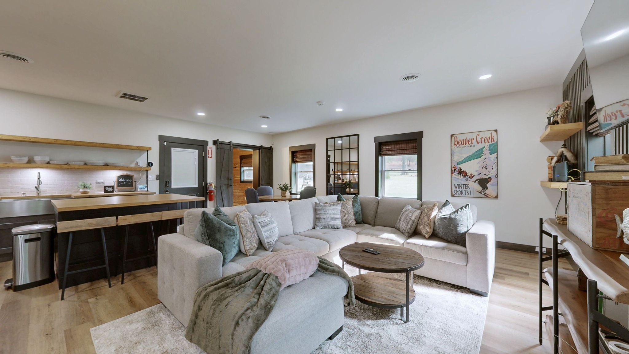 2739 Thompson Station Road, E Thompsons Station TN 37179