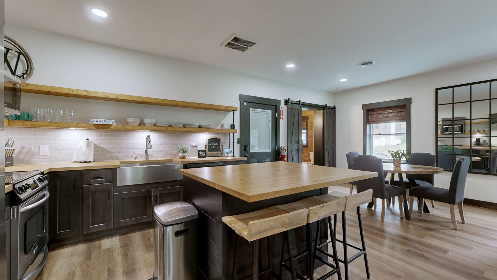 2739 Thompson Station Road, E Thompsons Station TN 37179
