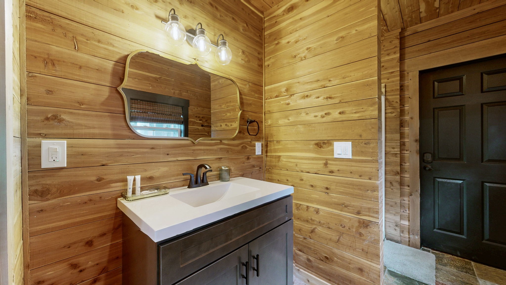2739 Thompson Station Road, E Thompsons Station TN 37179