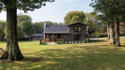 2739 Thompson Station Road, E Thompsons Station TN 37179