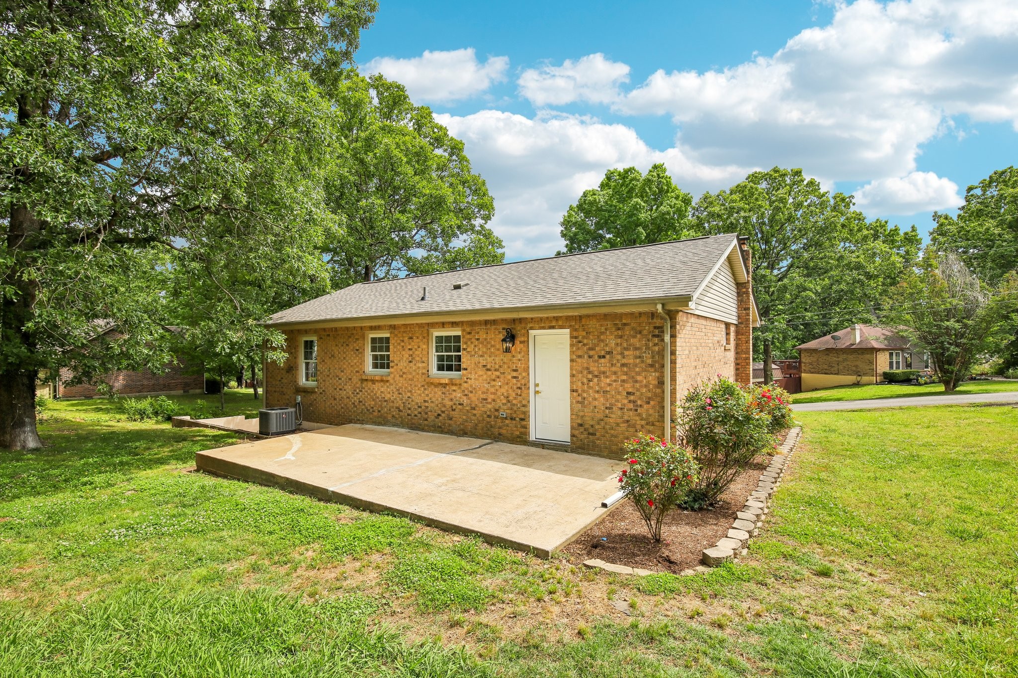 113 Diana Drive Dickson TN 37055