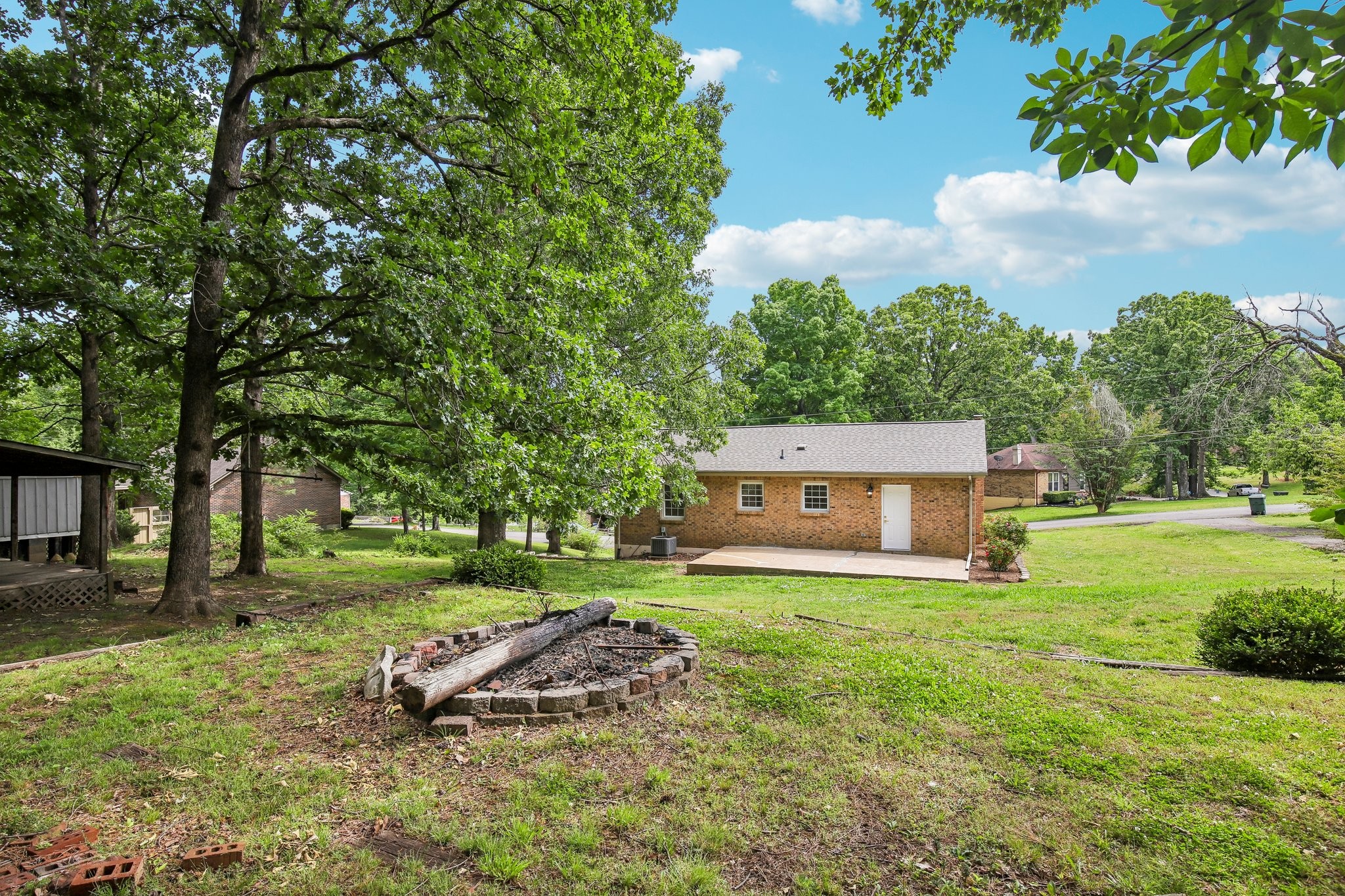 113 Diana Drive Dickson TN 37055