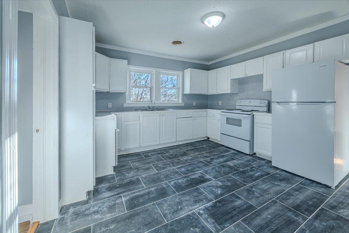 709 Westover Drive, SW Cleveland TN 37311
