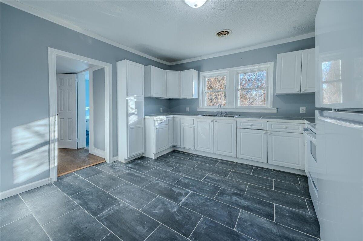 709 Westover Drive, SW Cleveland TN 37311