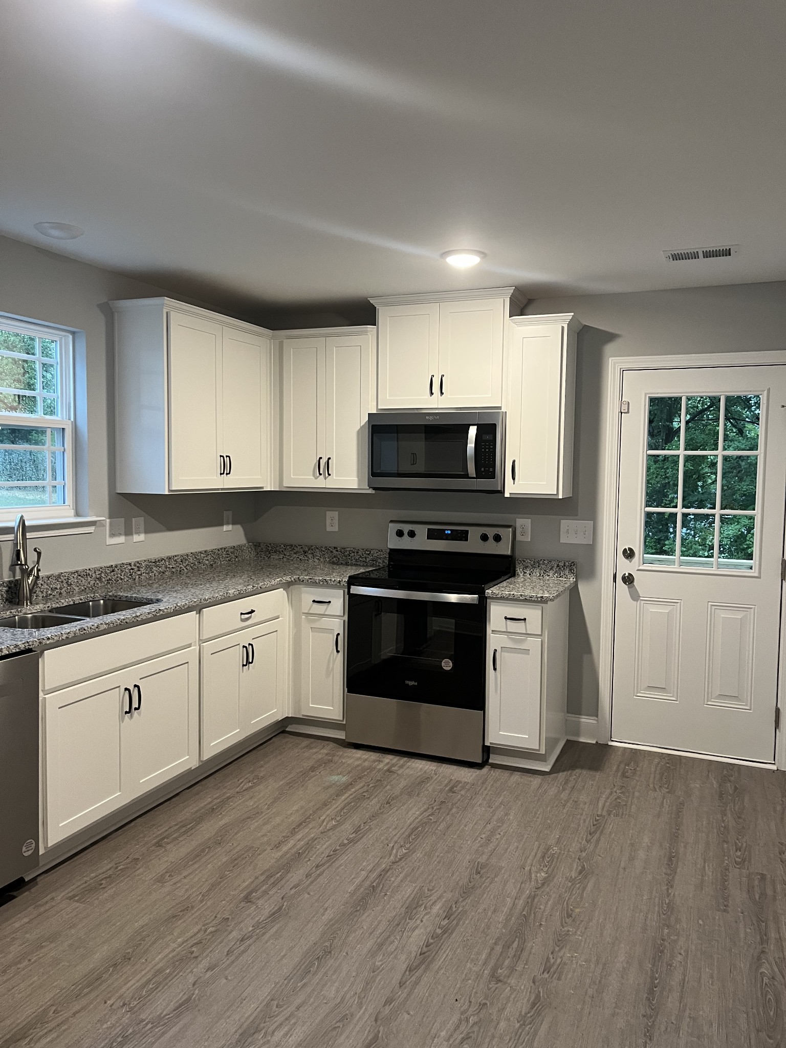 517 Highland Street Springfield TN 37172