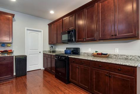 1813 Stonewater Drive Hermitage TN 37076
