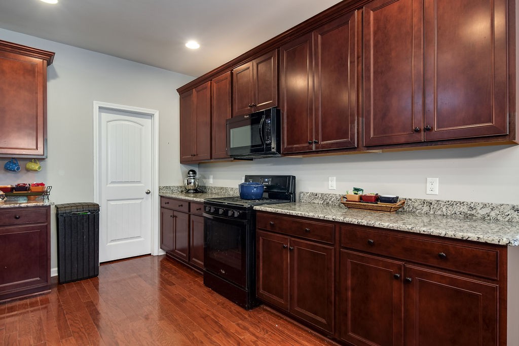 1813 Stonewater Drive Hermitage TN 37076