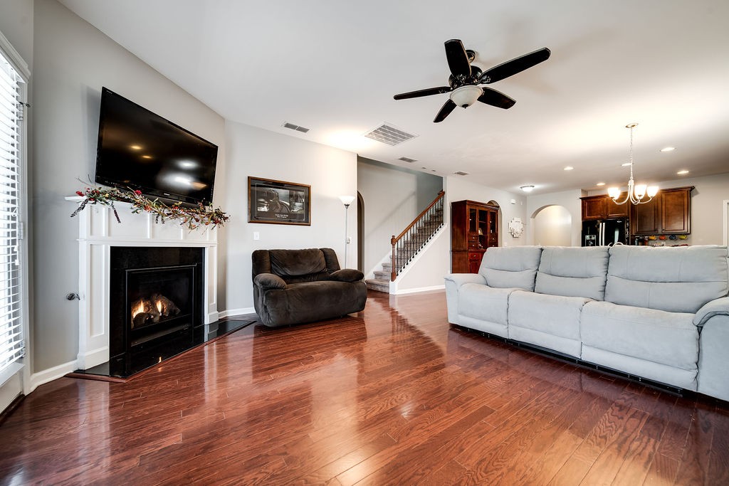 1813 Stonewater Drive Hermitage TN 37076