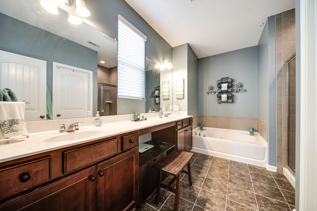 1813 Stonewater Drive Hermitage TN 37076