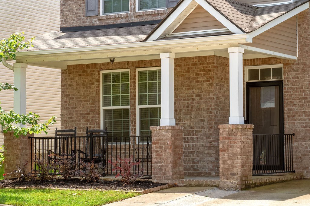 1813 Stonewater Drive Hermitage TN 37076