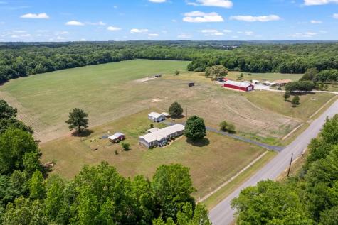 6439 Cedar Grove Road Big Sandy TN 38221