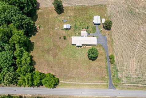 6439 Cedar Grove Road Big Sandy TN 38221
