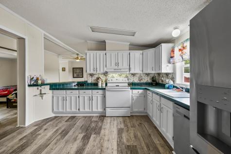 6439 Cedar Grove Road Big Sandy TN 38221