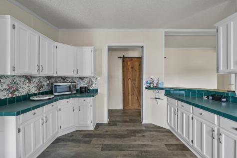 6439 Cedar Grove Road Big Sandy TN 38221
