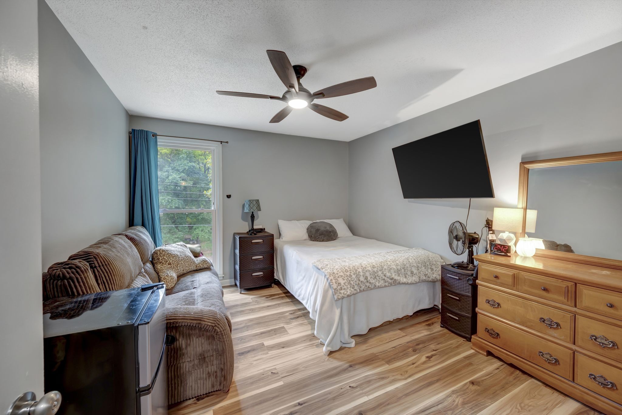 6125 Highway 41a Pleasant View TN 37146