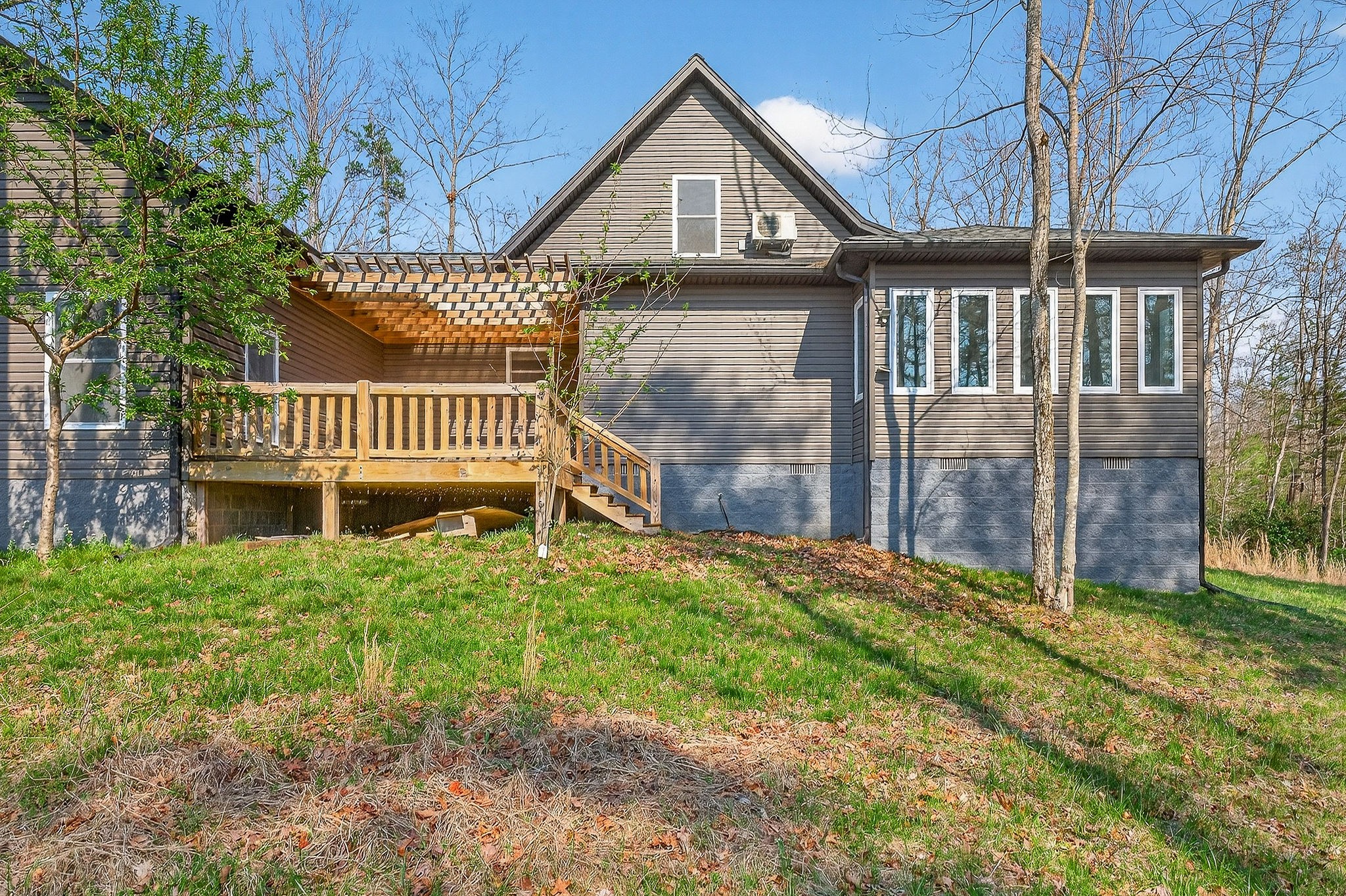 31 Reeves Place Monterey TN 38574