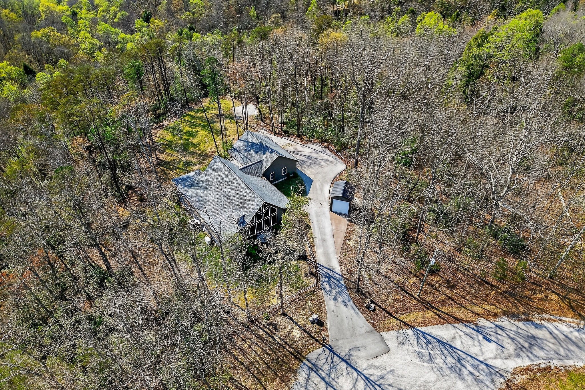 31 Reeves Place Monterey TN 38574