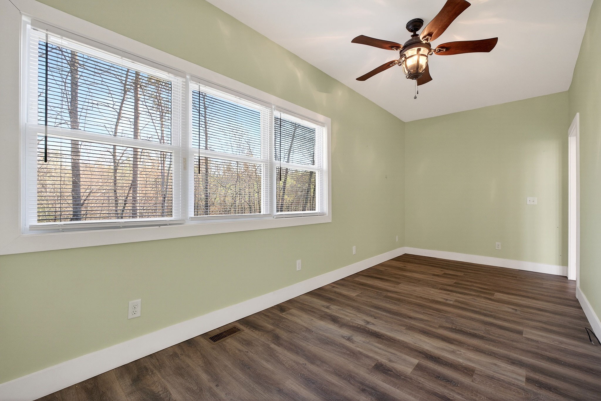 31 Reeves Place Monterey TN 38574